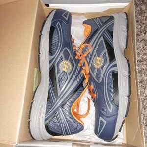 Hytest mens safety shoes size 10 wide